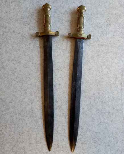 2 swords for infantry, 1831 type