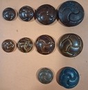 WWI. Set of 2 sample cards featuring 23 military buttons from Éts David. Very limited stock.