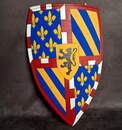 Superbe bouclier aux armes de Normandie. Cuir, bois et toile, peint à la main. Pièce (peut être) unique!