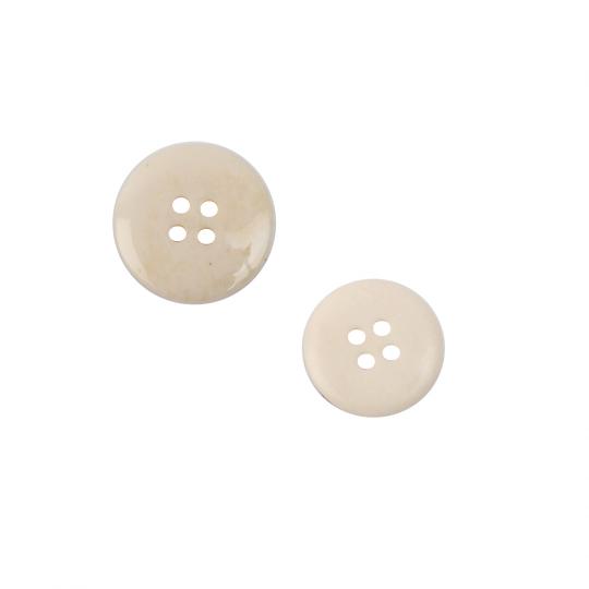 Bone buttons with 4 holes, sold by 40, 2 sizes
