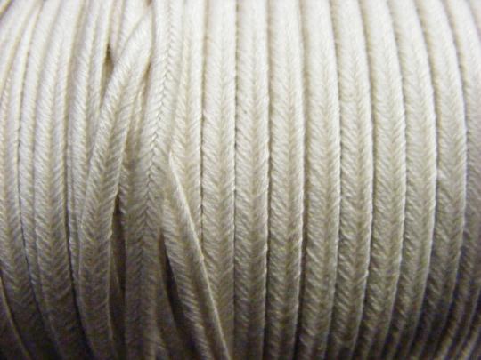 Narrow off white braid: 3 mm