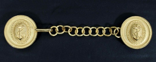 Clasp for cloak of marine officer