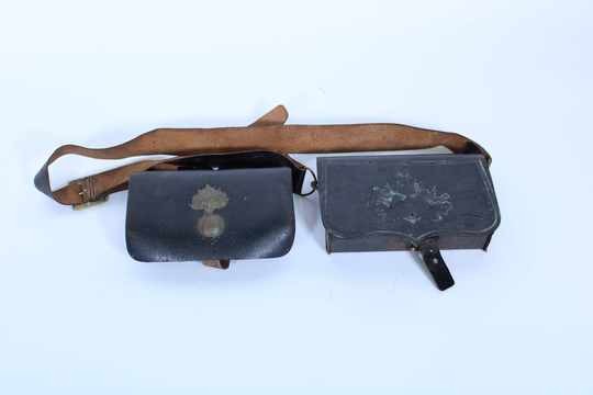 2 ammunition pouches: musician + gendarme