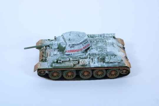 Russian tank T 34 - Made by Corgi - Russian campaign, winter