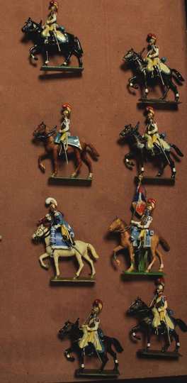  8 carabiniers Lucotte including flag holder and trumpeter, first choice for 5, second choice for 2