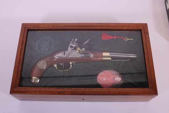 Cavalry pistol, an XII. By Pedersoli, for shooting with black powder. Limited serie number 33/200.