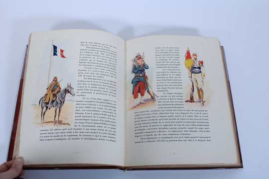 Les africains. La vie pittoresque et sentimentale de l'armée française. Texte de Pierre Mac Orlan. Numéroté 450/991