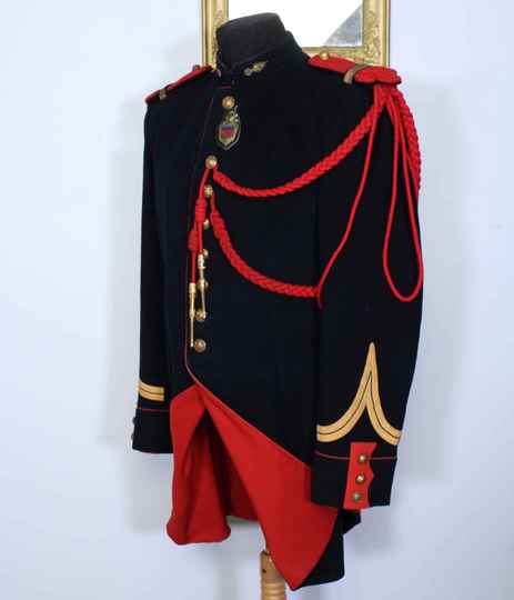 Jacket of garde republicaine with epaulettes, aiglets, insignia (+trousers)