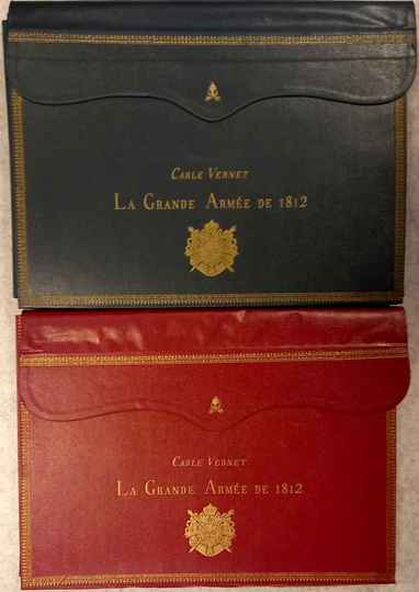 Carle Vernet : La Grande Armée, très bel ensemble de planches avec 2 portefeuilles de cuir, rouge et vert Empire