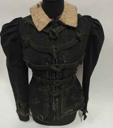 Pelisse of french general Reveilhac, WWI. To restore, we supply fur to sew yourself.