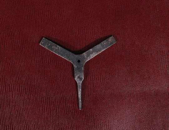Crucifix tool for musket