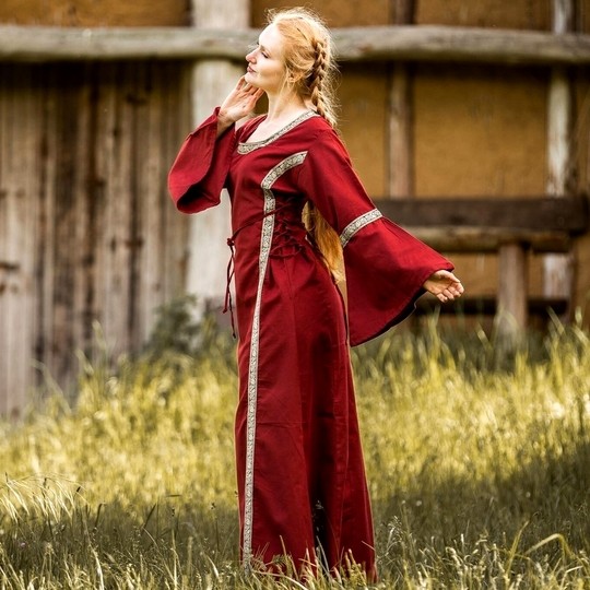 Robe du moyen age: eleonore - copie