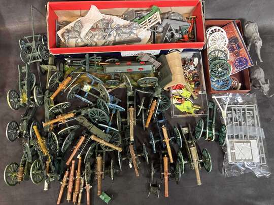 Figurines in plastic