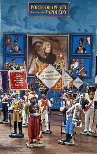 Porte-drapeaux des armées de Napoléon.