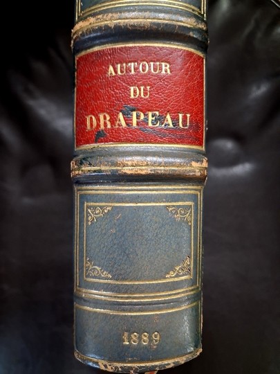 Autour du drapeau. 1789-1889. Campagnes de l'armé française depuis 100 ans. Général Thoumas