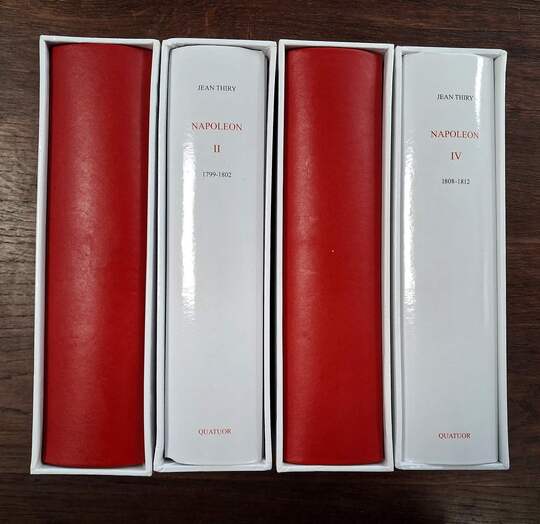 Napoléon de Jean Thiry. Éditions Quatuor : TOMES I et III RELIÉS CUIR, TOMES II ET IV  couverture imprimée. Tous sous coffrets cartonnés. 