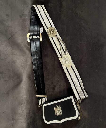 Light cavalry officer's cartridge box with 