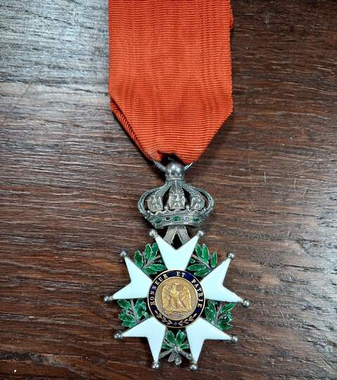 Order: Légion d'Honneur, original medal of chevalier, second Empire (1852-1870) with its original ribbon.